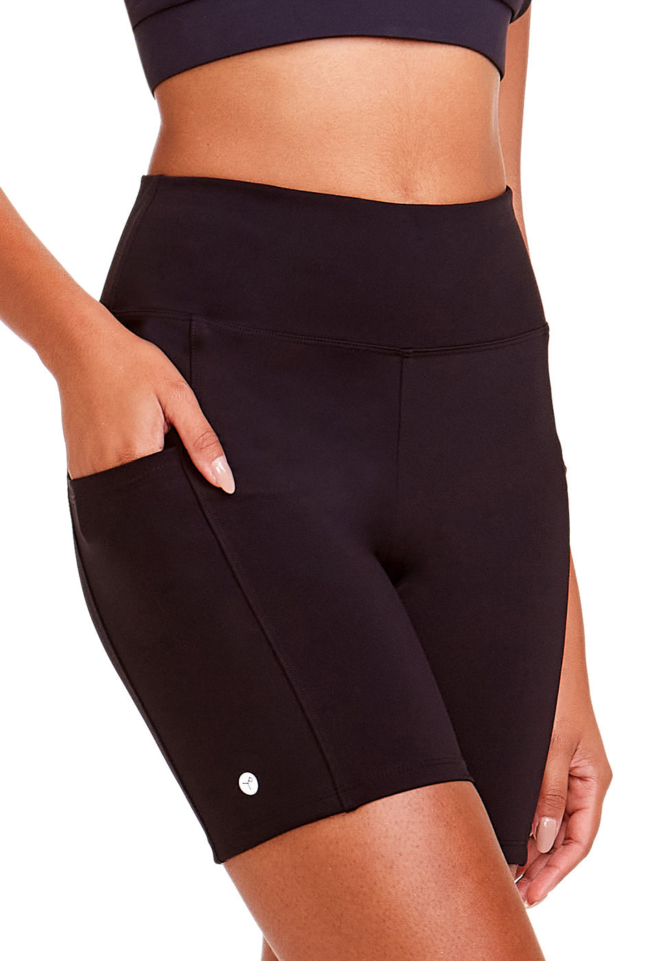 Bermuda Fitness Em Microfibra Com Bolso Preto